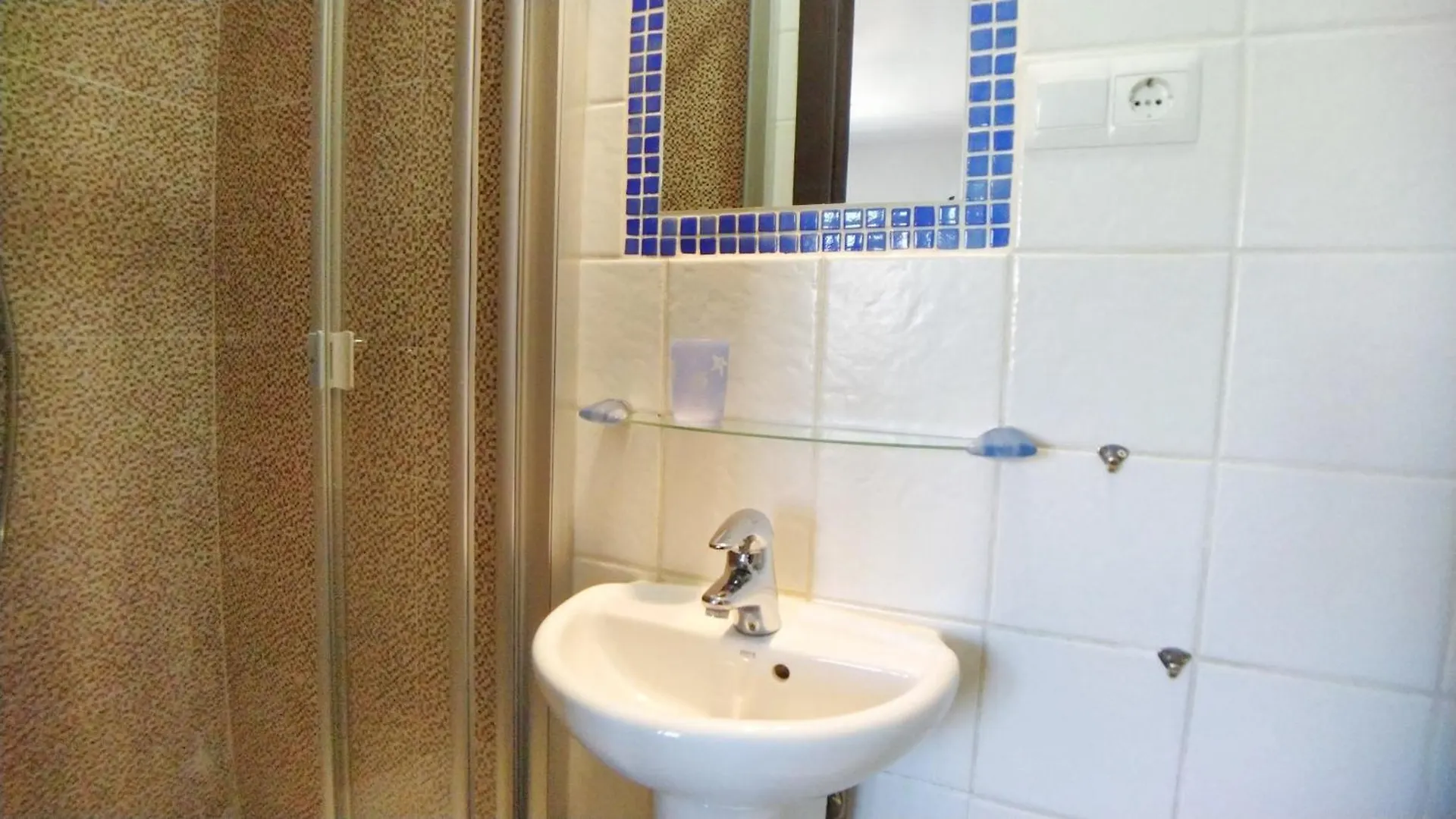 Ap203 - Hacienda Villa Nerja Spain