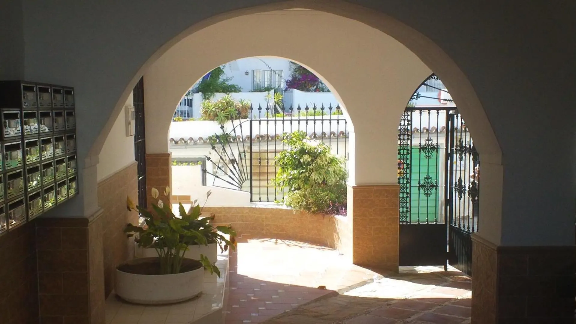 Ap203 - Hacienda Villa Nerja Spain